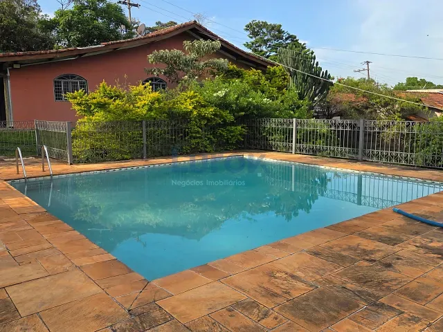 Chácara com 1130m² 2 quartos e 4 banheiros, à venda, no bairro Estância Recreativa San Fernando em Valinhos