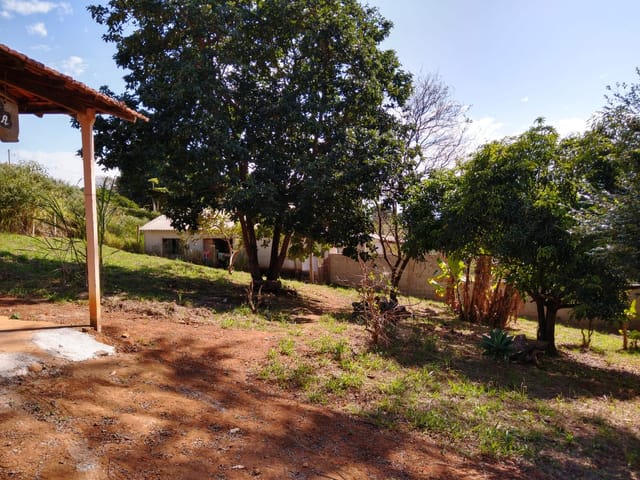 Chácara com 2000m² 2 quartos e 2 banheiros, à venda, no bairro Goiabal em Pindamonhangaba
