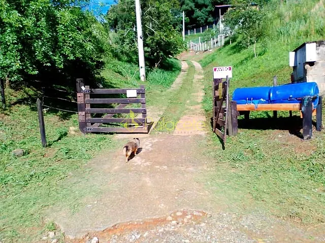 Chácara com 1002m², à venda, no bairro Barreirinho em Santo Antônio do Pinhal