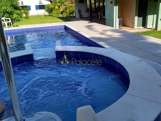 Chácara com 1350m² 2 quartos e 5 banheiros, à venda, no bairro Mandú em Pindamonhangaba