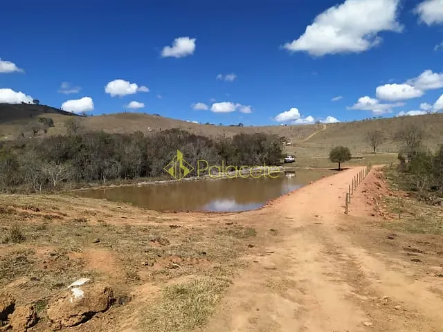 Chácara com 1300000m², à venda, no bairro Centro em São Lourenço