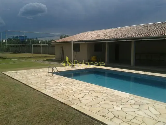 Chácara com 2300m², à venda, no bairro Bom Sucesso em Pindamonhangaba