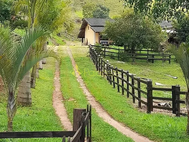 Chácara com 139000m² 3 quartos e 2 banheiros, à venda, no bairro Centro em Monteiro Lobato