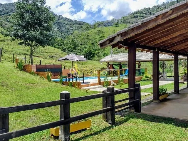 Chácara com 139000m² 3 quartos e 2 banheiros, à venda, no bairro Centro em Monteiro Lobato