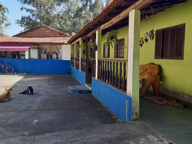 Chácara com 500m² 3 quartos e 2 banheiros, à venda, no bairro Colméia em Pindamonhangaba