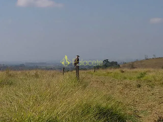 Chácara à venda, no bairro Piracuama em Pindamonhangaba