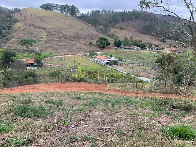 Chácara com 40000m², à venda, no bairro Zona Rural em Lagoinha