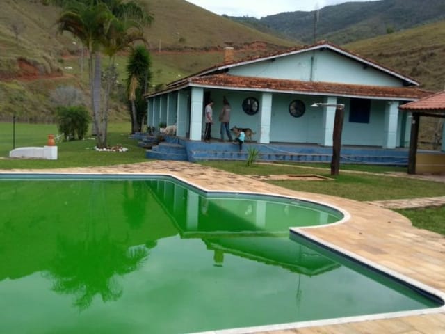 Chácara com 2420000m² 3 quartos e 2 banheiros, à venda, no bairro Zona Rural em Roseira