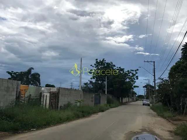 Chácara com 3025m², à venda, no bairro Moreira César em Pindamonhangaba