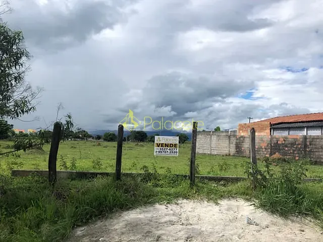 Chácara com 3025m², à venda, no bairro Moreira César em Pindamonhangaba