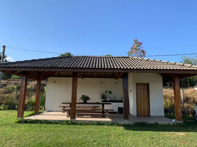Chácara com 1087m² 3 quartos e 2 banheiros, à venda, no bairro Mandú em Pindamonhangaba