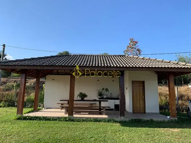 Chácara com 1087m² 3 quartos e 2 banheiros, à venda, no bairro Mandú em Pindamonhangaba