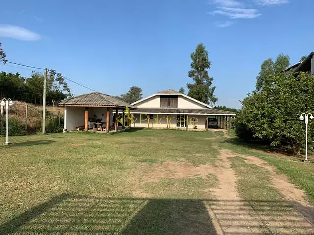 Chácara com 1087m² 3 quartos e 2 banheiros, à venda, no bairro Mandú em Pindamonhangaba