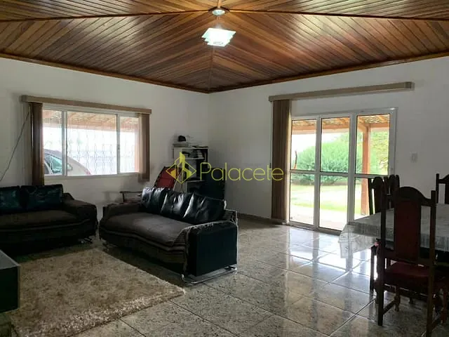 Chácara com 1087m² 3 quartos e 2 banheiros, à venda, no bairro Mandú em Pindamonhangaba