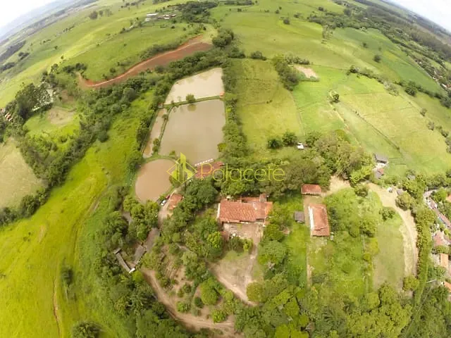 Chácara com 55000m² 4 quartos e 2 banheiros, à venda, no bairro Bom Sucesso em Pindamonhangaba