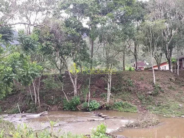 Chácara com 10000m² 3 quartos e 2 banheiros, à venda, no bairro Ribeirão Grande em Pindamonhangaba