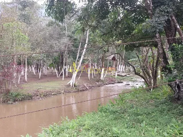 Chácara com 10000m² 3 quartos e 2 banheiros, à venda, no bairro Ribeirão Grande em Pindamonhangaba