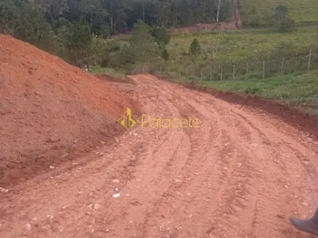 Chácara com 20000m², à venda, no bairro Bairro do Macuco em Taubaté
