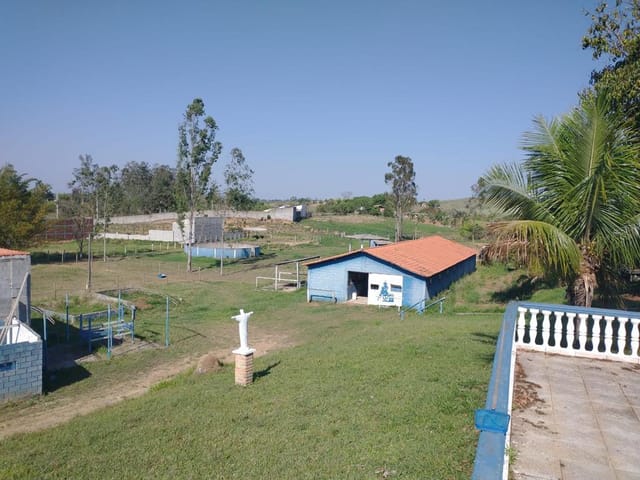 Chácara com 13700m² 1 quarto e 1 banheiro, à venda, no bairro Vila Menino Jesus em Caçapava
