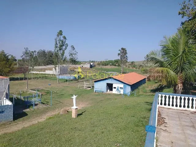 Chácara com 13700m² 1 quarto e 1 banheiro, à venda, no bairro Vila Menino Jesus em Caçapava
