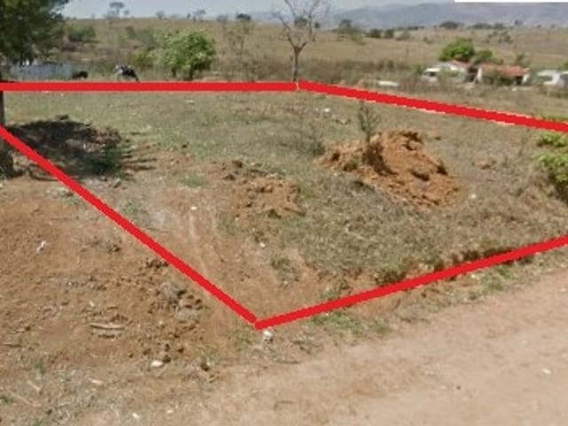 Chácara com 1500m², à venda, no bairro Parque das Garças em Guaratinguetá