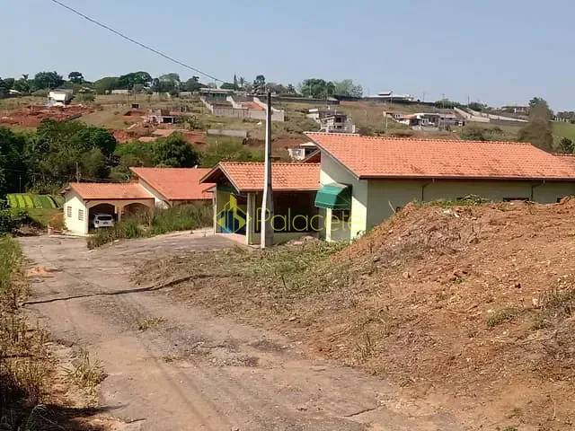 Chácara com 15000m² 6 quartos e 5 banheiros, à venda, no bairro Barreiro em Taubaté