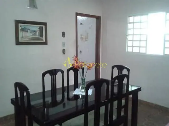 Chácara com 2300m² 3 quartos e 1 banheiro, à venda, no bairro Jardim Carlota em Pindamonhangaba