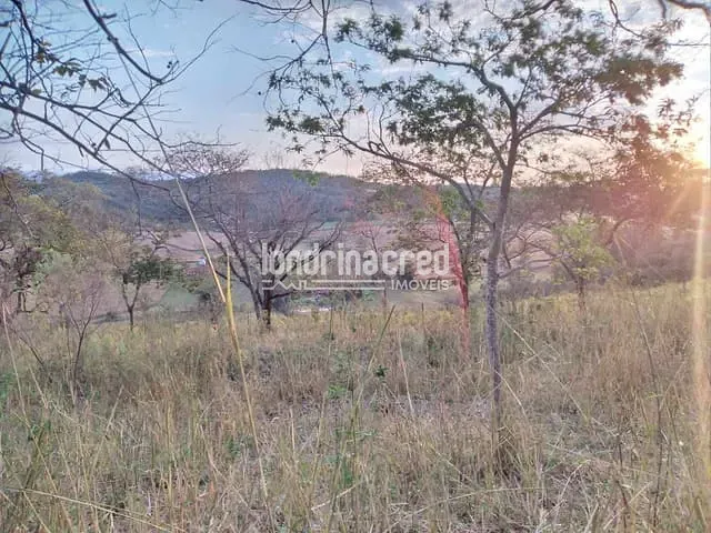 Chácara com 10000m² 3 quartos e 1 banheiro, à venda, no bairro Fazenda Itaúna em Londrina