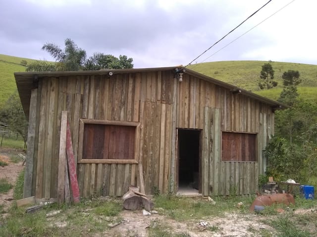 Chácara com 135000m², à venda, no bairro Zona Rural em Piquete