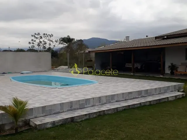 Chácara com 1075m² 2 quartos e 1 banheiro, à venda, no bairro Bom Sucesso em Pindamonhangaba