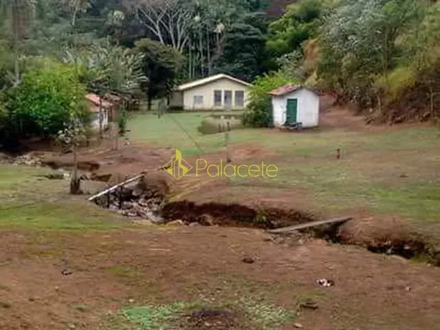 Chácara com 1089000m² 3 quartos e 2 banheiros, à venda, no bairro Centro em Roseira