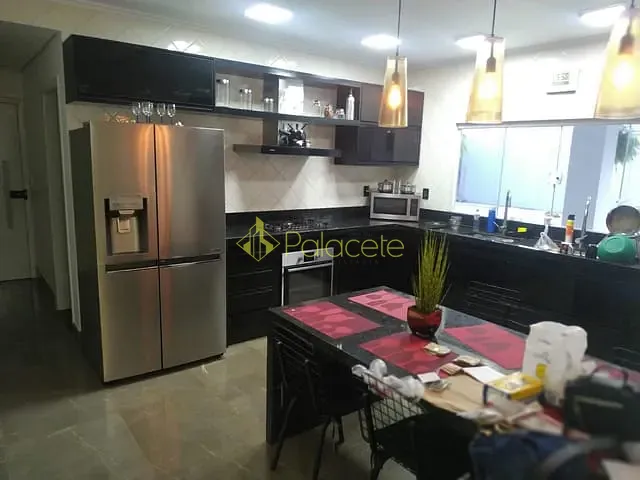 Chácara com 1409m² 3 quartos e 5 banheiros, à venda, no bairro Pedro Leme em Roseira