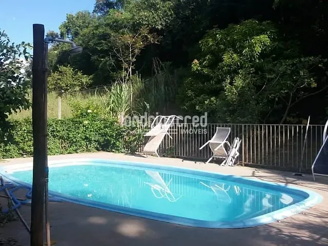 Chácara com 2000m² 2 quartos e 1 banheiro, à venda, no bairro Zona Rural em Londrina