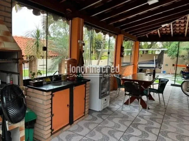 Chácara com 1000m² 2 quartos e 2 banheiros, à venda, no bairro Rural em Alvorada do Sul