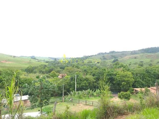 Chácara com 6000m² 2 quartos e 2 banheiros, à venda, no bairro Borba em Pindamonhangaba