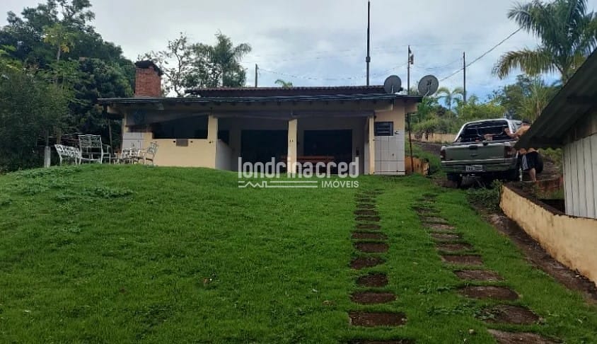 Sítio, 3 quartos, 5000 m² - Foto 1