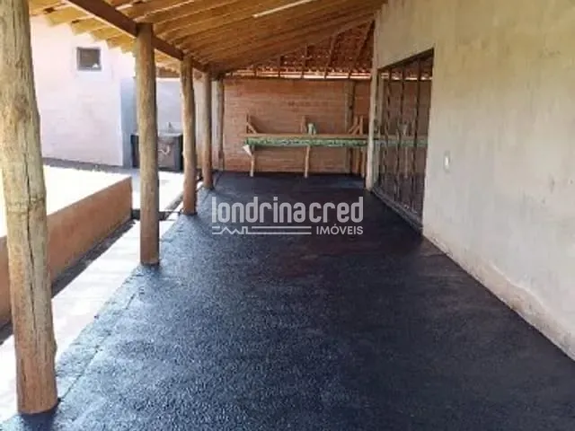 Chácara com 1050m² 2 quartos e 2 banheiros, à venda, no bairro ESTÂNCIA FAVORETTO em Sertanópolis