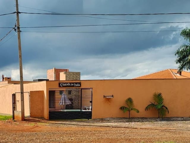 Foto do Chácara - Chácara Mobiliada no Condomínio Água da Prata com Suíte, Piscina Aquecida, Churrasqueira, Fogão à Lenha e Lazer Completo – Próximo ao Catuaí Londrina! | Londrina Cred Imóveis