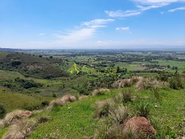 Chácara com 20000m², à venda, no bairro Mandú em Pindamonhangaba