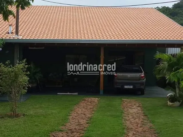 Chácara com 570m² 3 quartos e 2 banheiros, à venda, no bairro Bairro Limoeiro em Londrina