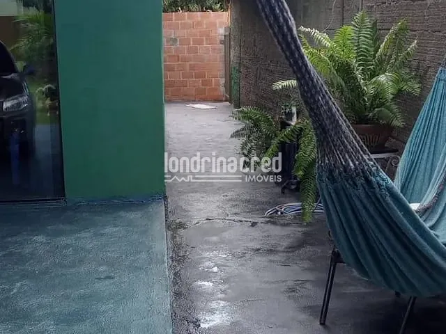 Chácara com 570m² 3 quartos e 2 banheiros, à venda, no bairro Bairro Limoeiro em Londrina
