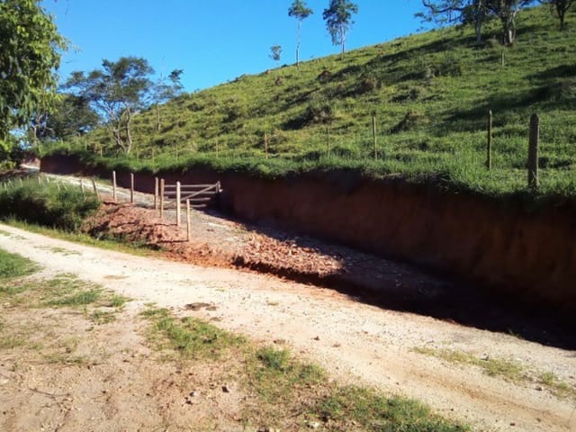 Chácara com 75200m² 3 quartos e 2 banheiros, à venda, no bairro Bosque da Saúde em Taubaté