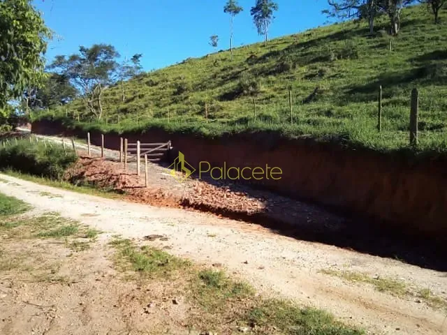 Chácara com 75200m² 3 quartos e 2 banheiros, à venda, no bairro Bosque da Saúde em Taubaté