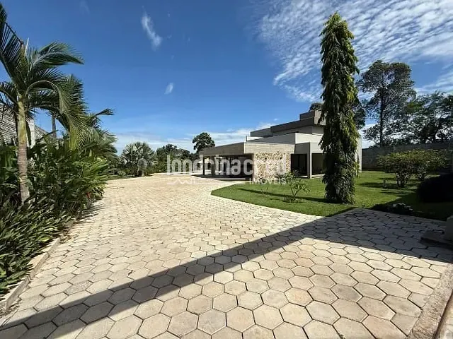 Chácara com 3000m² 4 quartos e 5 banheiros, à venda, no bairro Chácara Santa Maria em Cambé