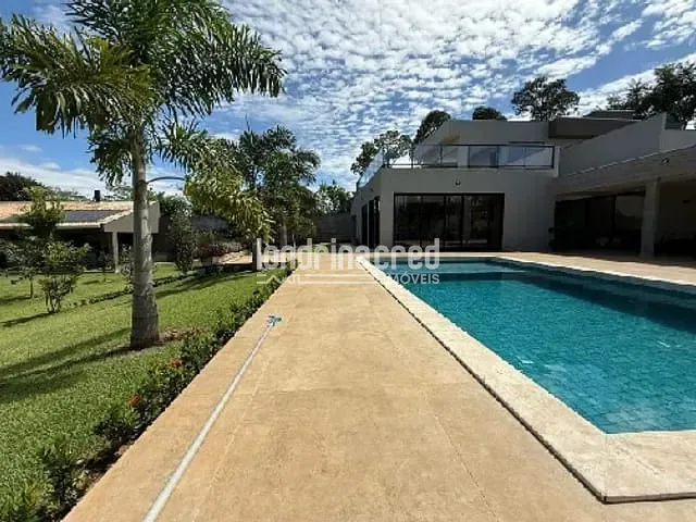 Chácara com 3000m² 4 quartos e 5 banheiros, à venda, no bairro Chácara Santa Maria em Cambé