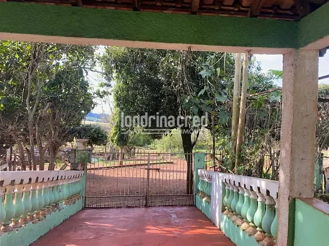 Chácara com 26000m² 2 quartos e 2 banheiros, à venda, no bairro Patrimônio Regina em Londrina