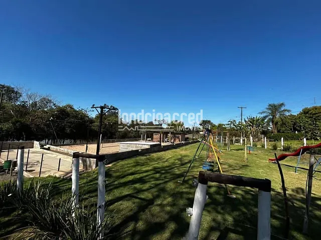 Chácara com 2500m² 2 quartos e 2 banheiros, à venda, no bairro CONDOMINIO DE CHACARAS ITAUNA em Londrina