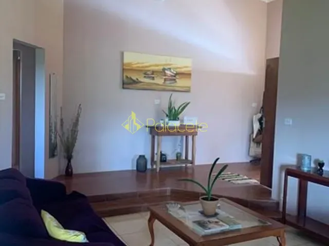 Chácara com 4500m² 4 quartos e 3 banheiros, à venda, no bairro Barreiro em Taubaté