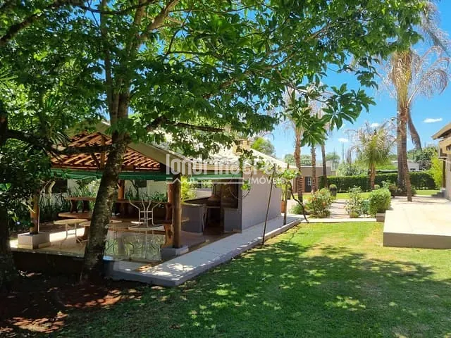 Chácara com 3040m² 3 quartos e 4 banheiros, à venda, no bairro Terras de Santana em Londrina