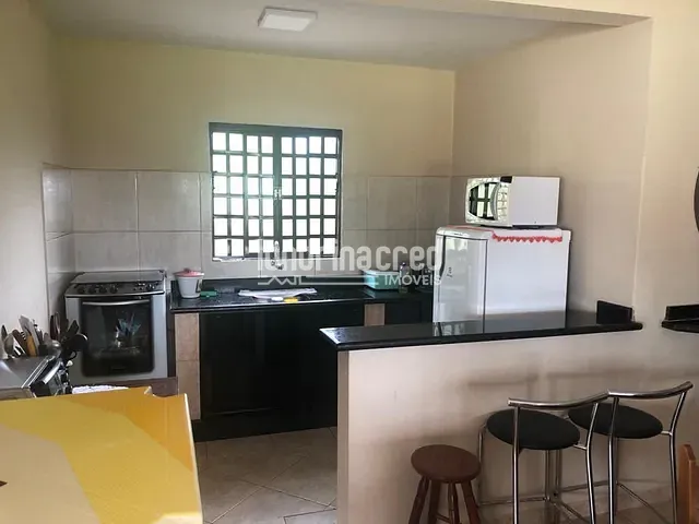 Chácara com 3300m² 3 quartos e 1 banheiro, à venda, no bairro Warta em Londrina